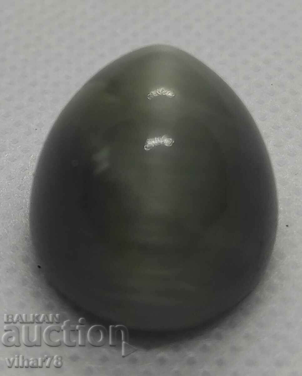 Chrysoberyl or cat's eye stone - 6 Chrysoberyl or cat's eye stone - 6