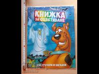 Carte de colorat Scooby-Doo cu autocolante și ghicitori