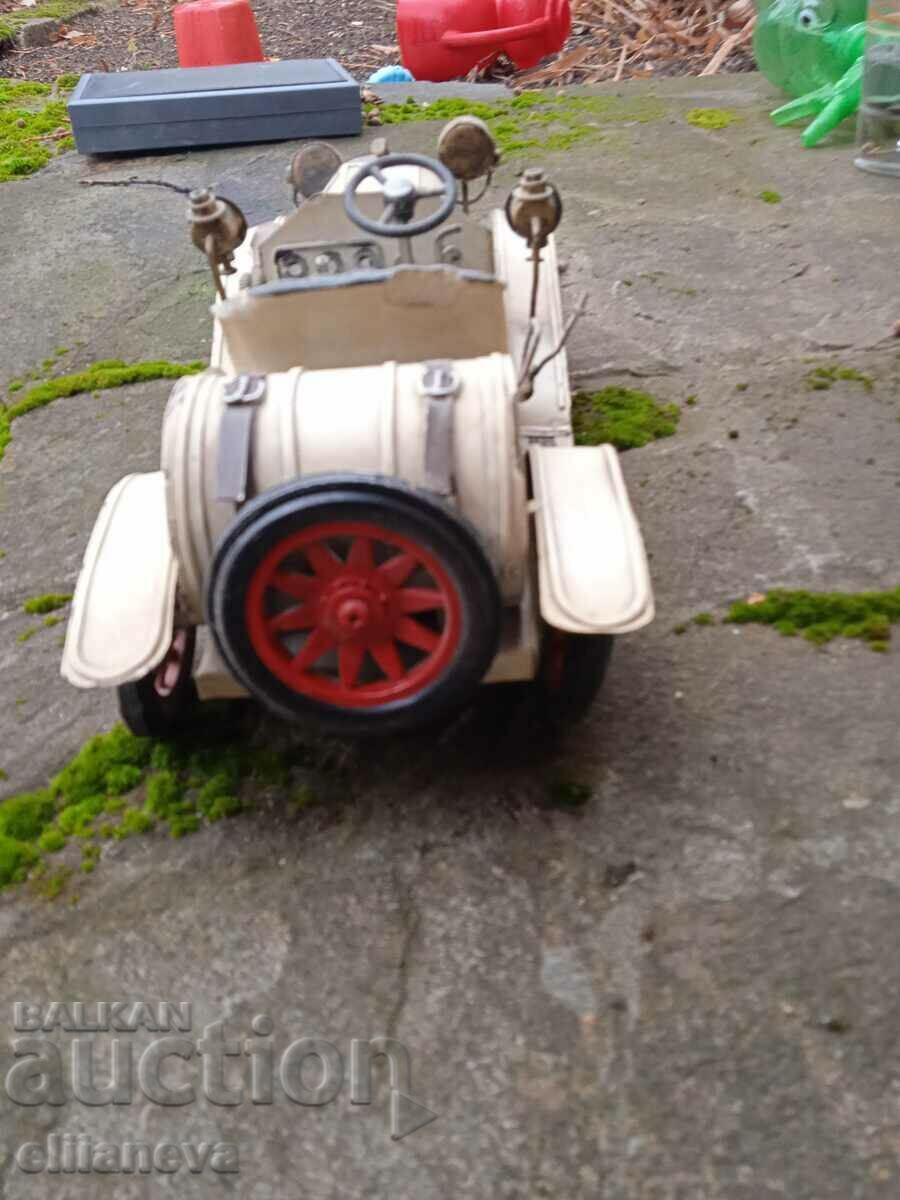 Παράδοση Μεγάλο ρετρό μεταλλικό αυτοκίνητο 28εκ Παράδοση Μεγάλο ρετρό μεταλλικό αυτοκίνητο 28εκ