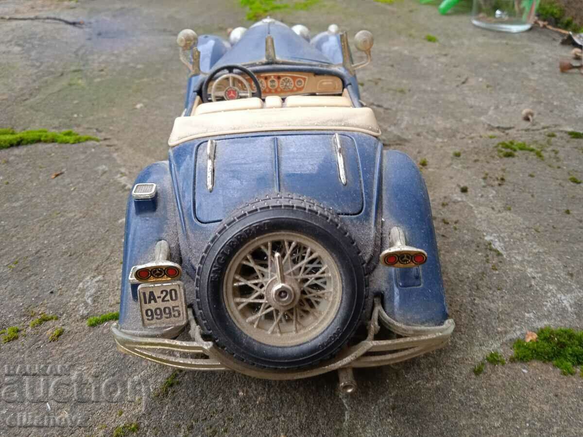 Livrarea Mașină de epocă mare Burago 26cm de Livrarea Mașină de epocă mare Burago 26cm de