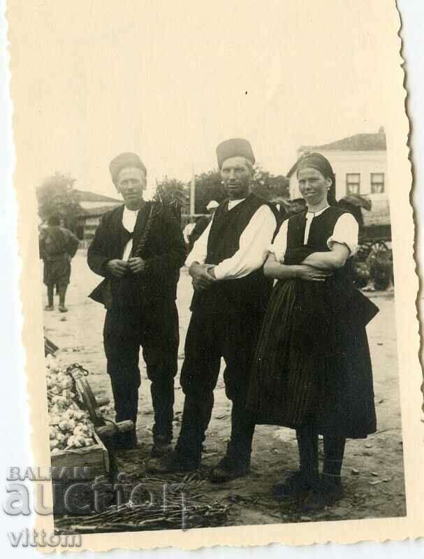 Delivery of Ethnography 7 old photos 1939 market Delivery of Ethnography 7 old photos 1939 market