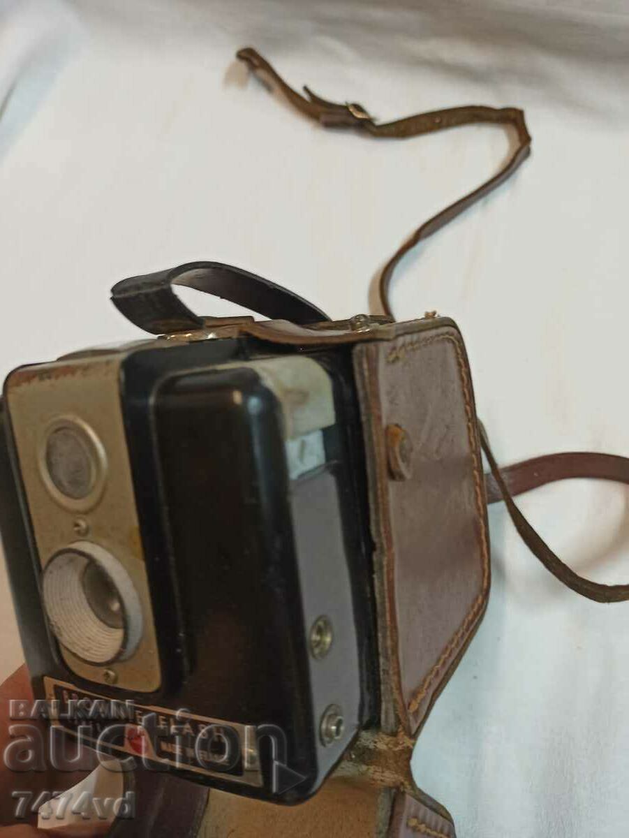 OLD KODAK CAMERA - 6 OLD KODAK CAMERA - 6