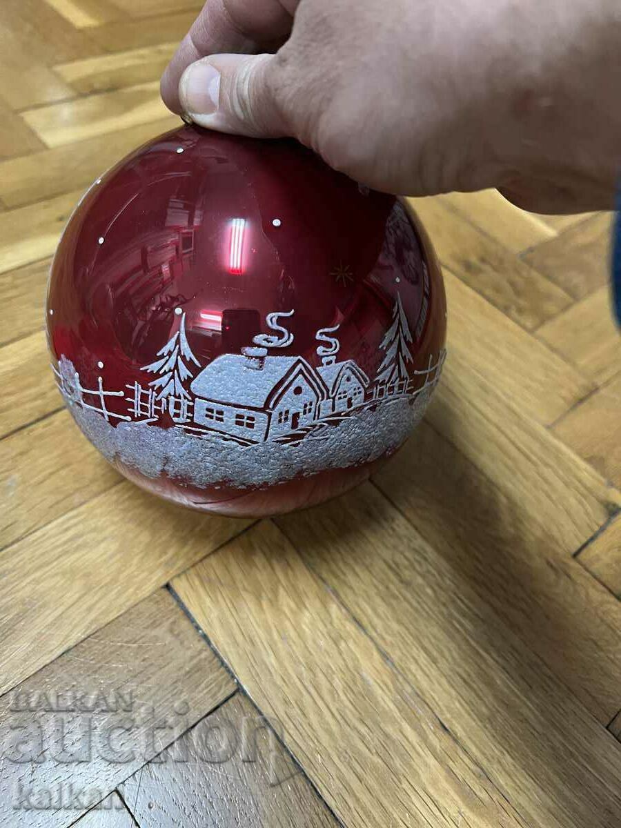 Παράδοση Μεγάλη χριστουγεννιάτικη μπάλα ζωγραφισμένη στο χέρι