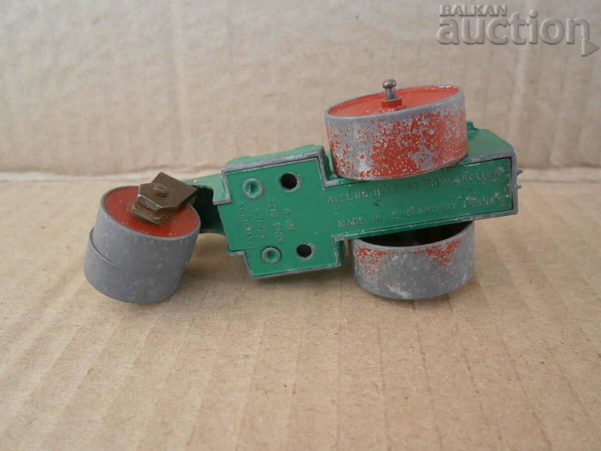 Auction MATCHBOX ENGLAND retro metal toy Roller Auction MATCHBOX ENGLAND retro metal toy Roller