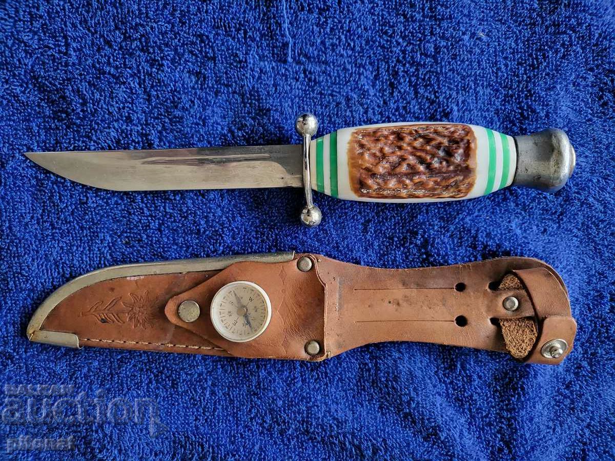 Τουριστικό κυνηγετικό μαχαίρι από τη ΛΔΓ με τιμή 70.00 BGN | € 35.79 Τουριστικό κυνηγετικό μαχαίρι από τη ΛΔΓ με τιμή 70.00 BGN | € 35.79