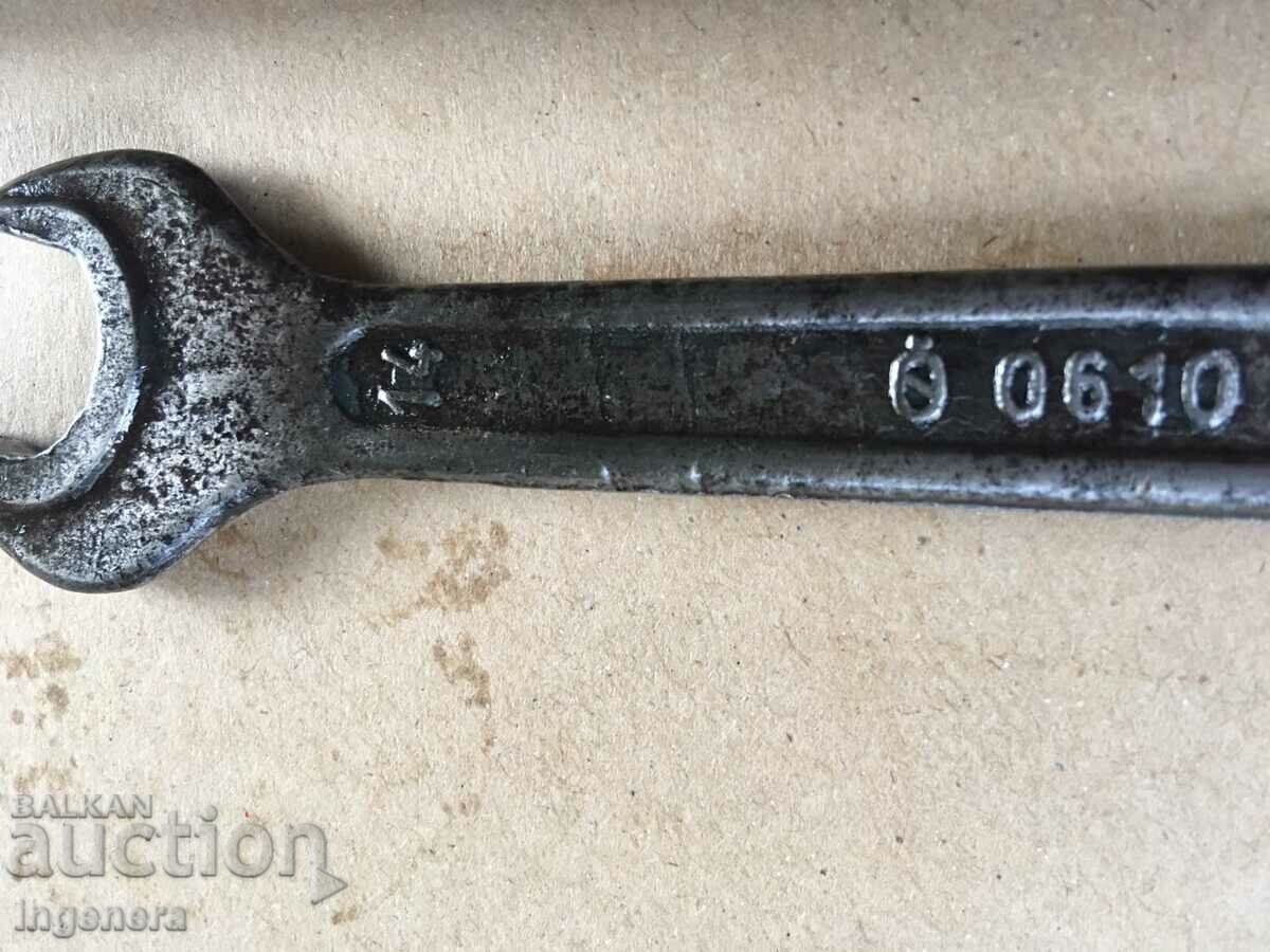 Auction KEY NUT BRAND TOOL Auction KEY NUT BRAND TOOL