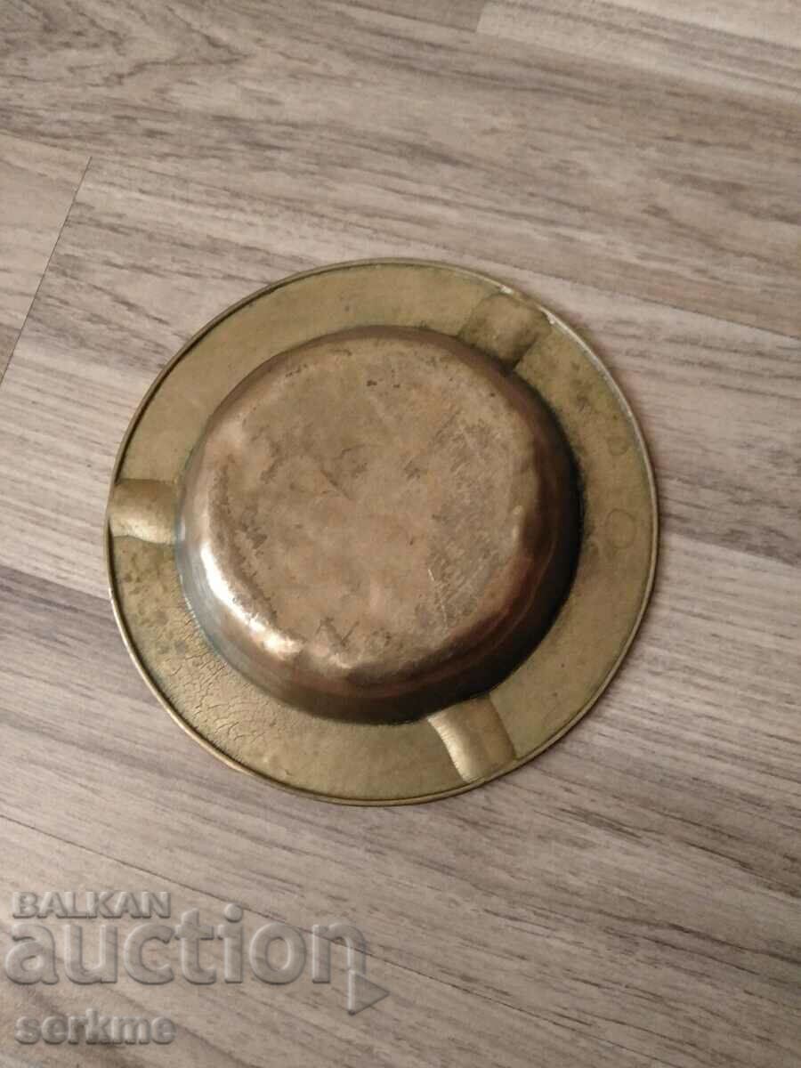 Ashtray with price 10.00 BGN | € 5.11 Ashtray with price 10.00 BGN | € 5.11