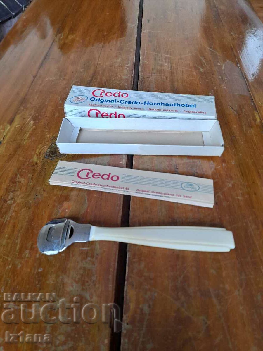 Delivery of Old Solingen callus remover Delivery of Old Solingen callus remover