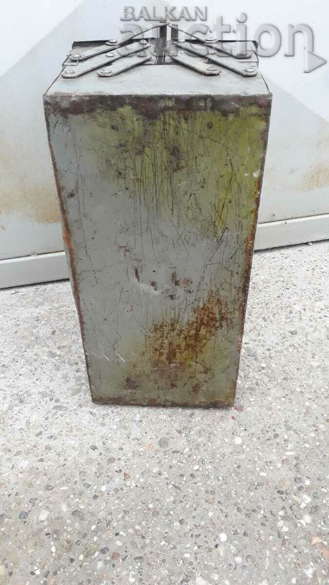 Auction Old metal tool box craftsman's suitcase retro Auction Old metal tool box craftsman's suitcase retro