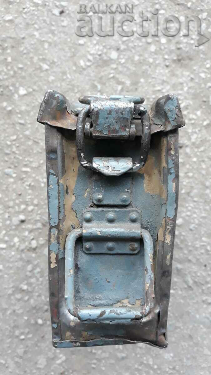 Auction Cartridge case MG-34 Wehrmacht WWII box for ammunition Auction Cartridge case MG-34 Wehrmacht WWII box for ammunition