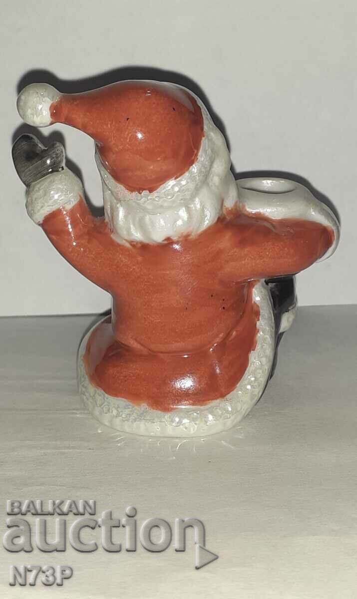 Auction OLD PORCELAIN FIGURINE.CANDLESTICK.. Auction OLD PORCELAIN FIGURINE.CANDLESTICK..