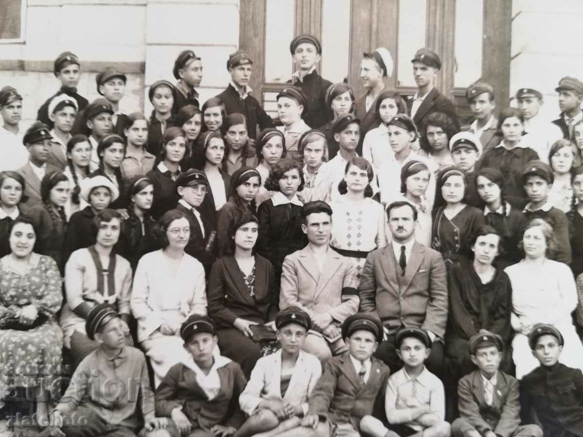Auction Old photo Kingdom of Bulgaria - First Plovdiv junior high school Auction Old photo Kingdom of Bulgaria - First Plovdiv junior high school