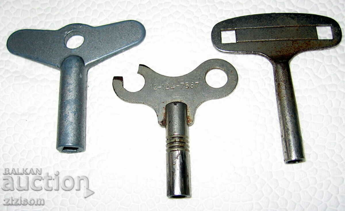 CHEIE CEAS DE PERETE - 2 BUC - 4/4 mm, 2 BUC - 5/5 mm - 5 CHEIE CEAS DE PERETE - 2 BUC - 4/4 mm, 2 BUC - 5/5 mm - 5