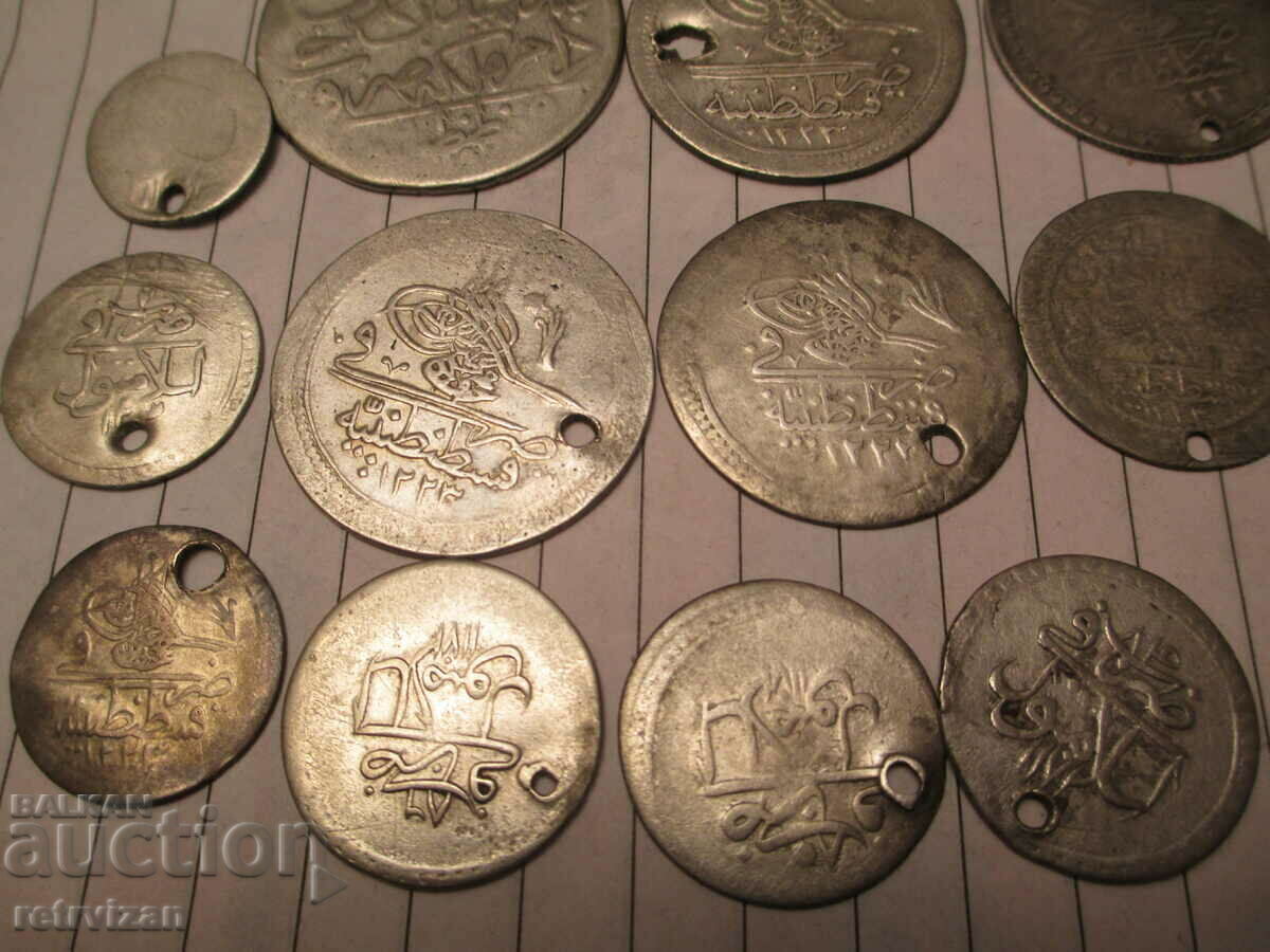 17 Ottomans are also rare - 6 17 Ottomans are also rare - 6