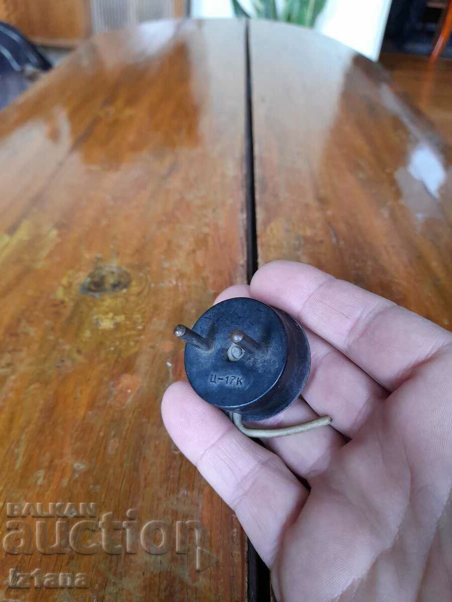 Παλιό ηλεκτρικό βύσμα με τιμή 5.00 BGN | € 2.56 Παλιό ηλεκτρικό βύσμα με τιμή 5.00 BGN | € 2.56