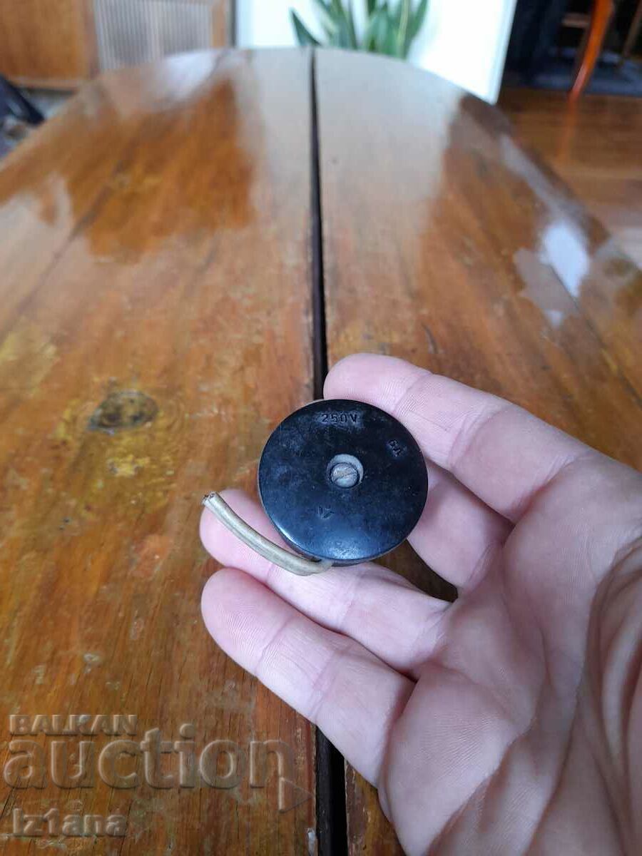 Παράδοση Παλιό ηλεκτρικό βύσμα Παράδοση Παλιό ηλεκτρικό βύσμα