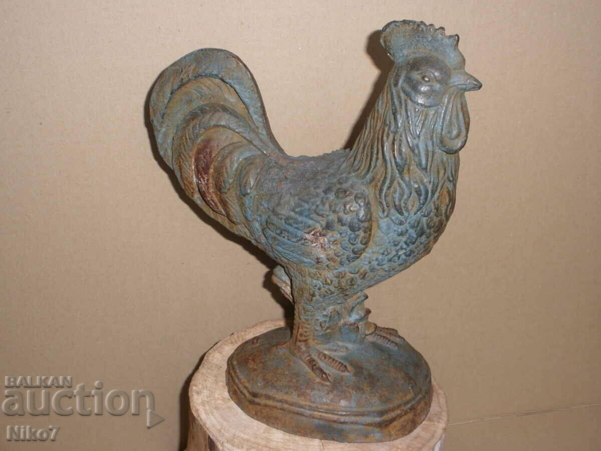 Ancient, massive, cast iron figure (sculpture) - Rooster.