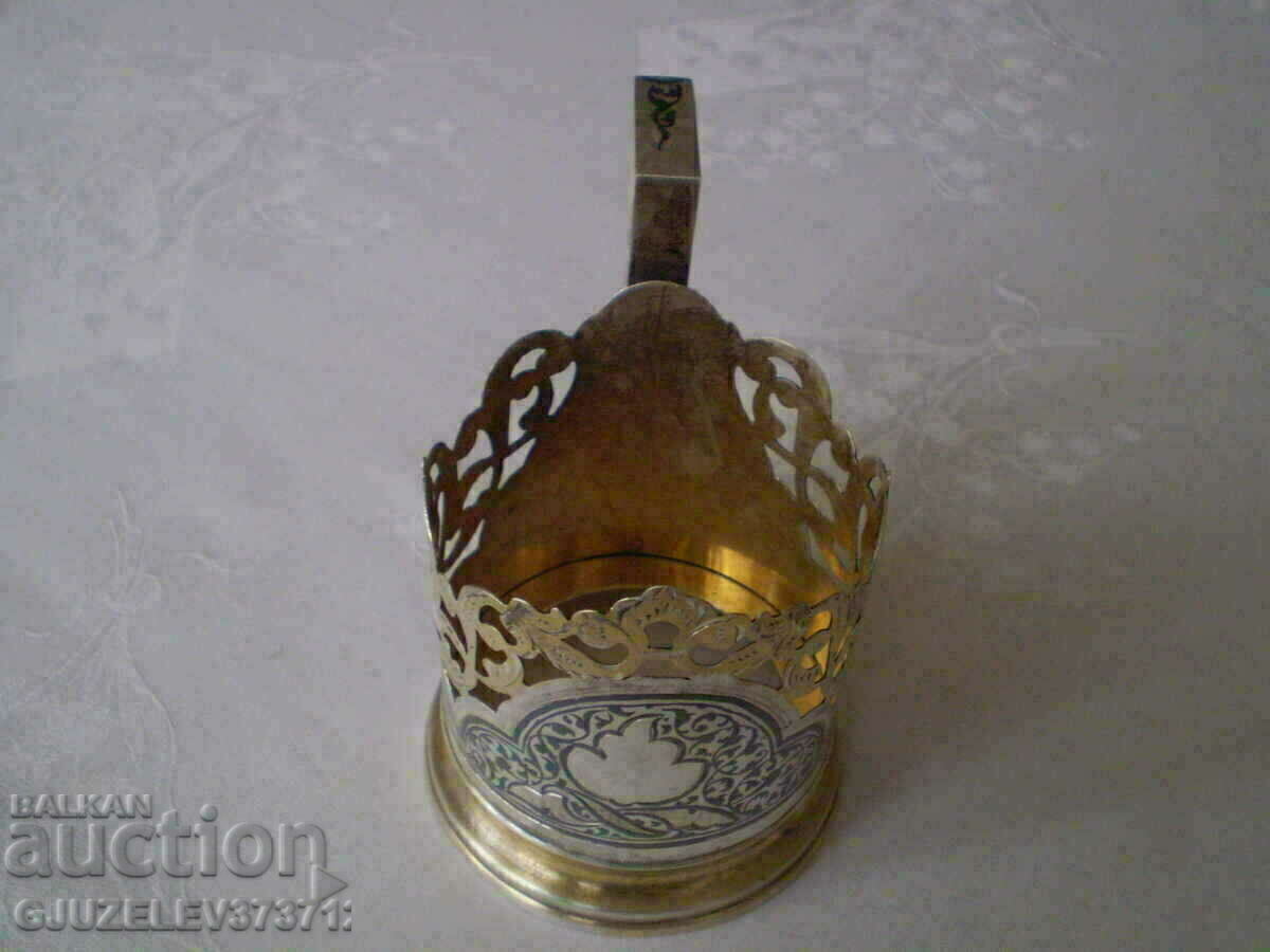 Coaster de argint cu niello și aurit cu preț € 664.00 | 1298.67 BGN