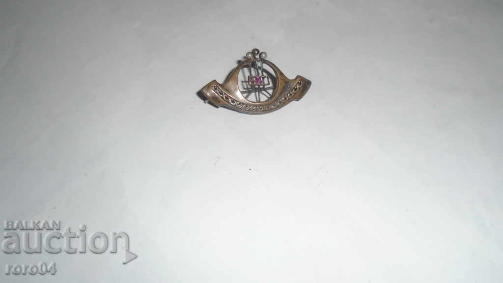 Auction REVIVAL BROOCH Auction REVIVAL BROOCH