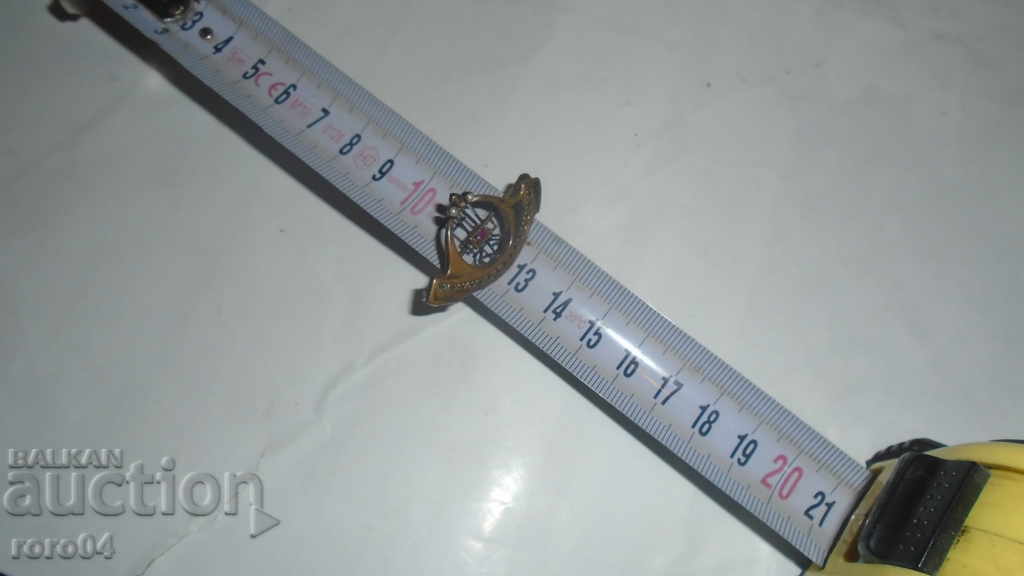 REVIVAL BROOCH - 5 REVIVAL BROOCH - 5