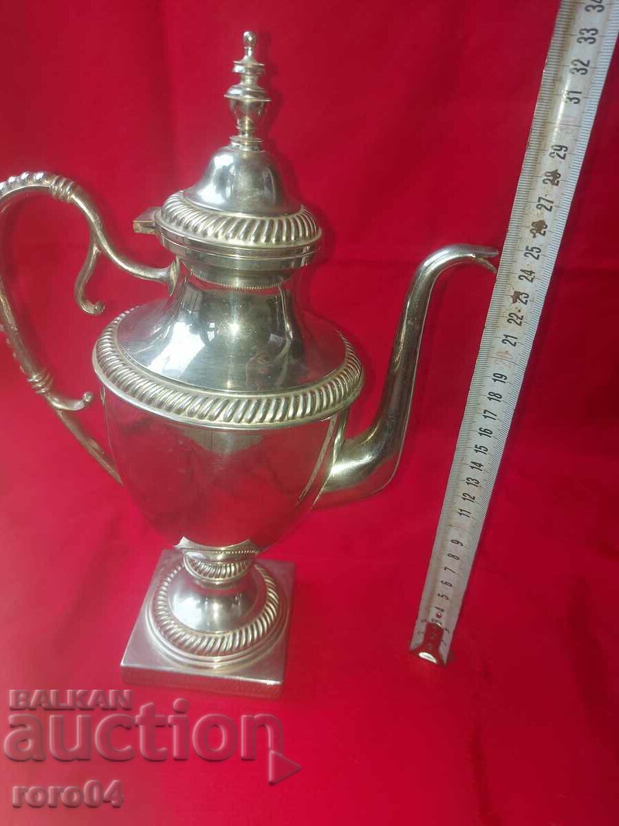 Licitație FRUMOASĂ URCIOĂ PLACATĂ ARGENT VECHI