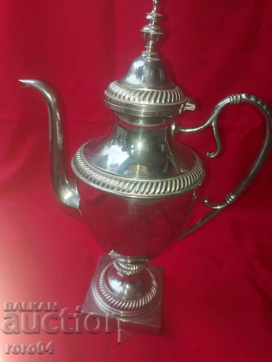 FRUMOASĂ URCIOĂ PLACATĂ ARGENT VECHI