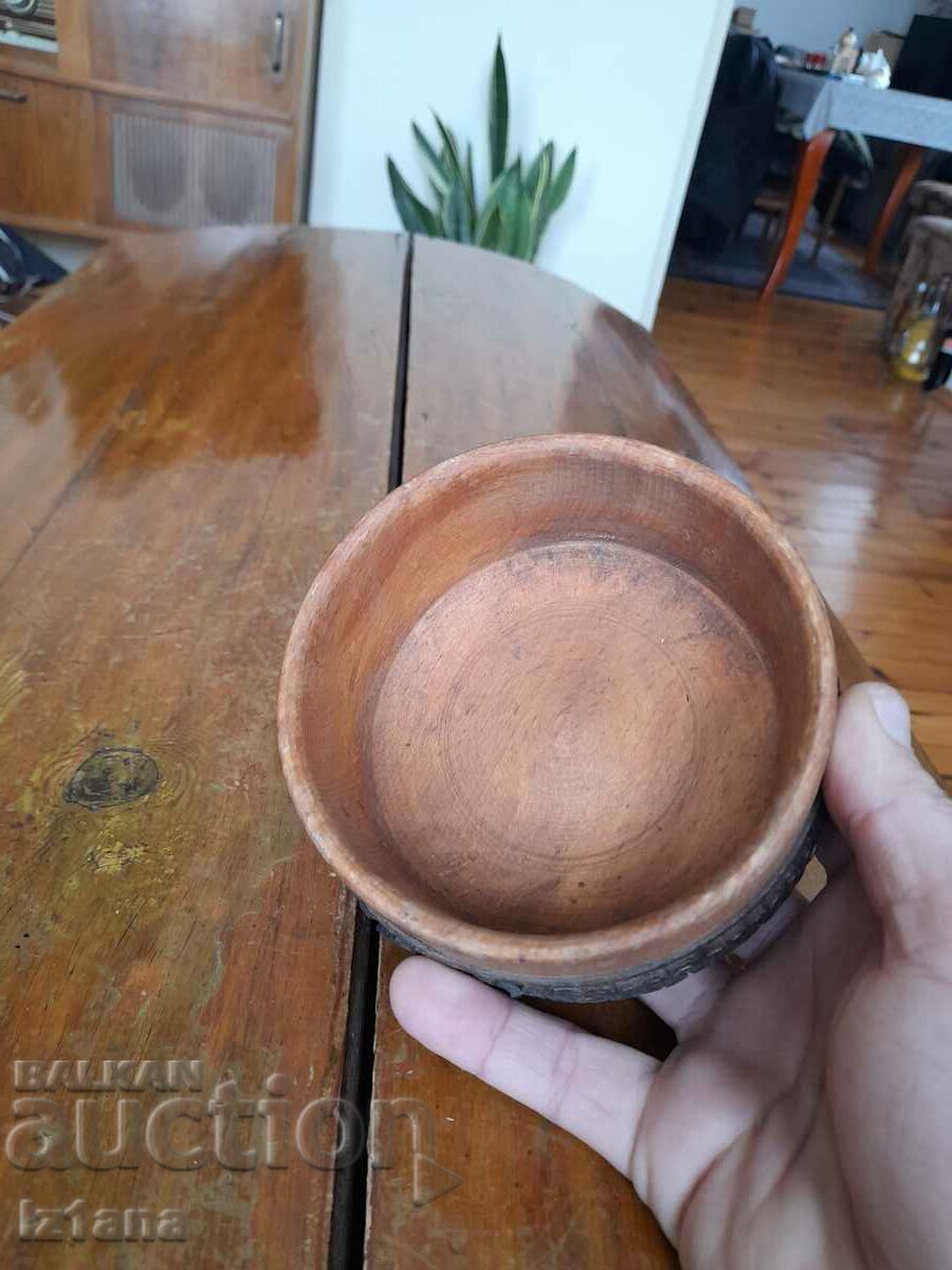 Delivery of Old wooden box, travel bag Delivery of Old wooden box, travel bag