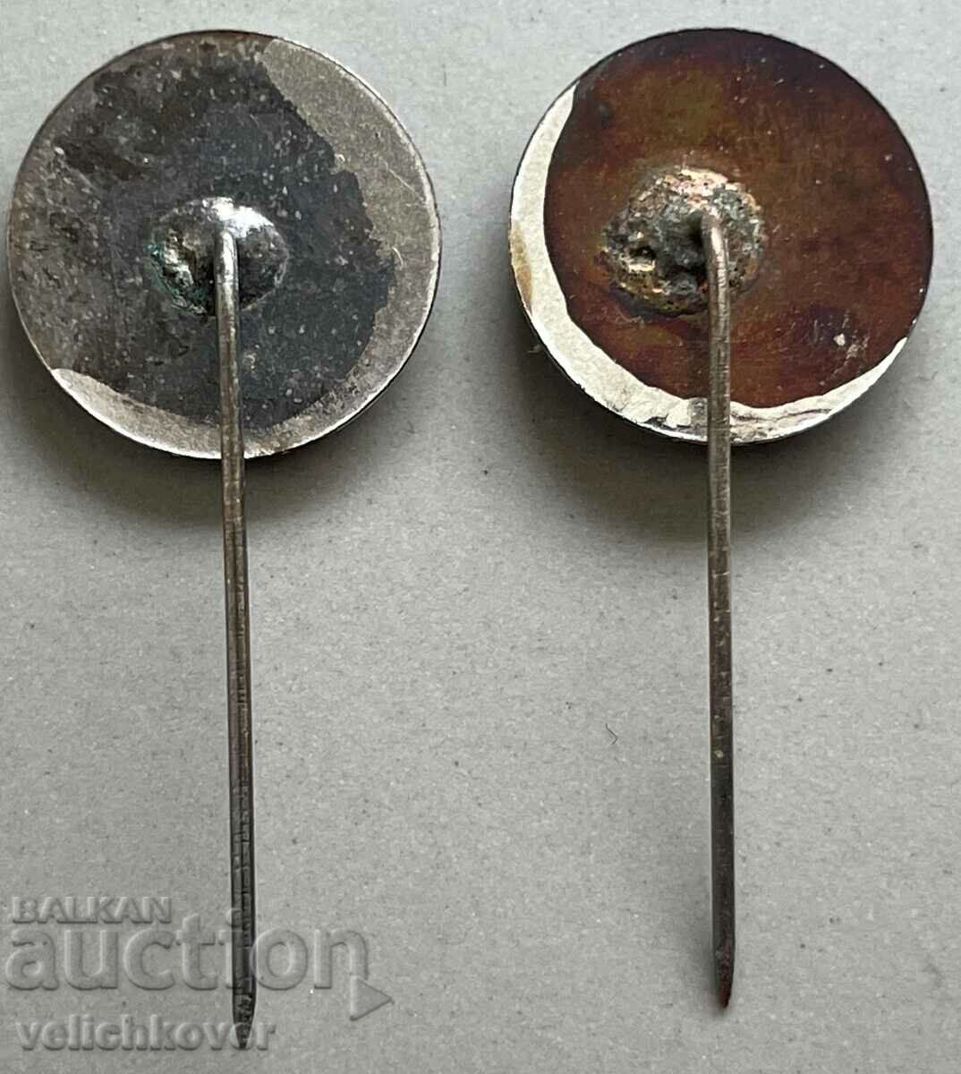 33673 Bulgaria two signs with the image of V.I. Lenin enamel with price 8.00 BGN | € 4.09 33673 Bulgaria two signs with the image of V.I. Lenin enamel with price 8.00 BGN | € 4.09