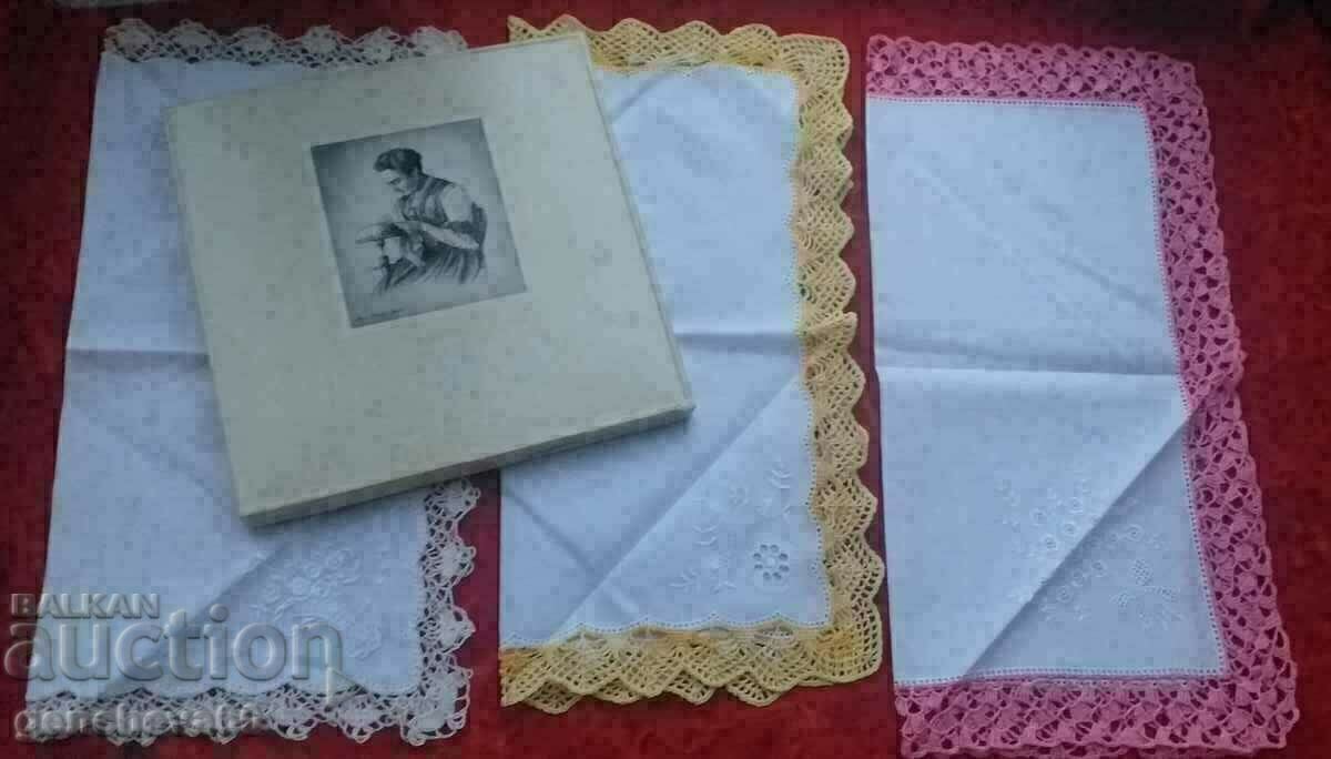 Art dance handkerchiefs in a box, embroidery, lace