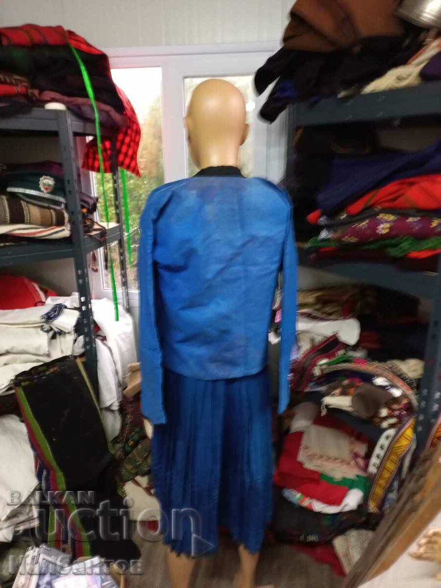 OLD WOMAN WEAR SUKMAN ANTERIA with price 400.00 BGN | € 204.52