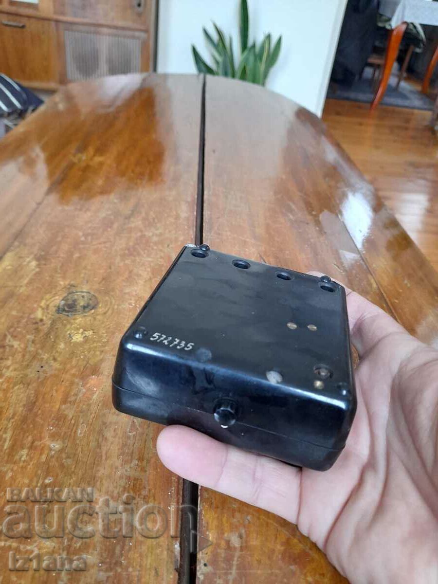 Delivery of Old Monavi ohm meter Delivery of Old Monavi ohm meter