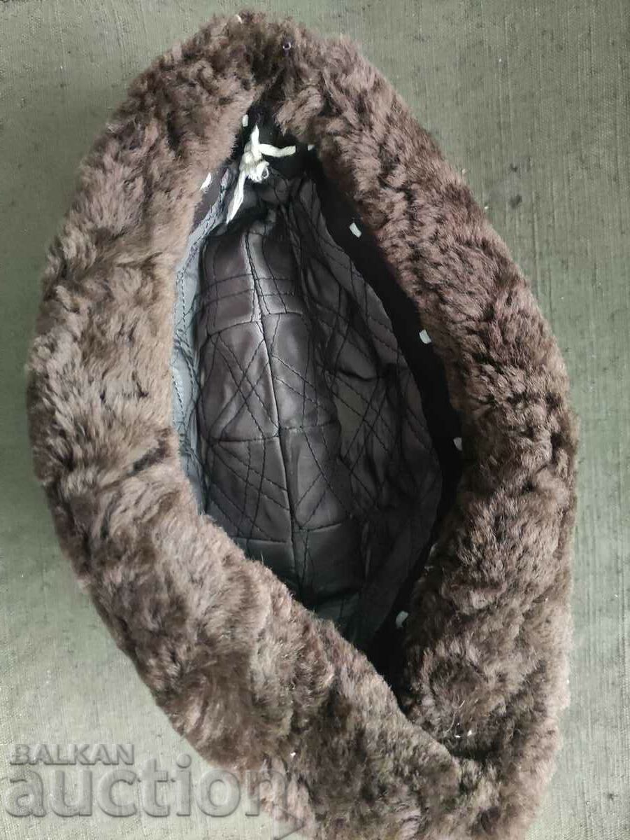 Auction Calpak Auction Calpak