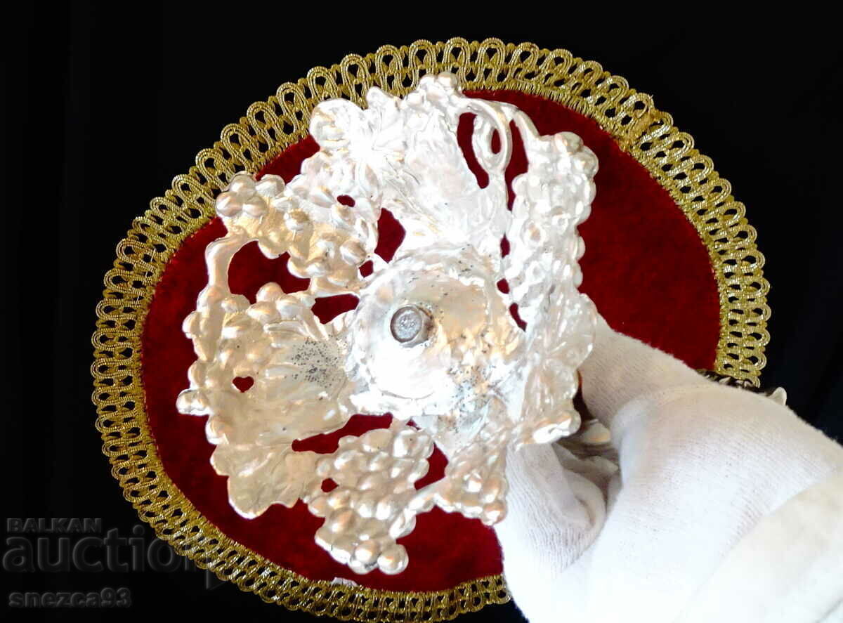 Delivery of Silver-plated candlesticks, vines, grapes. Delivery of Silver-plated candlesticks, vines, grapes.