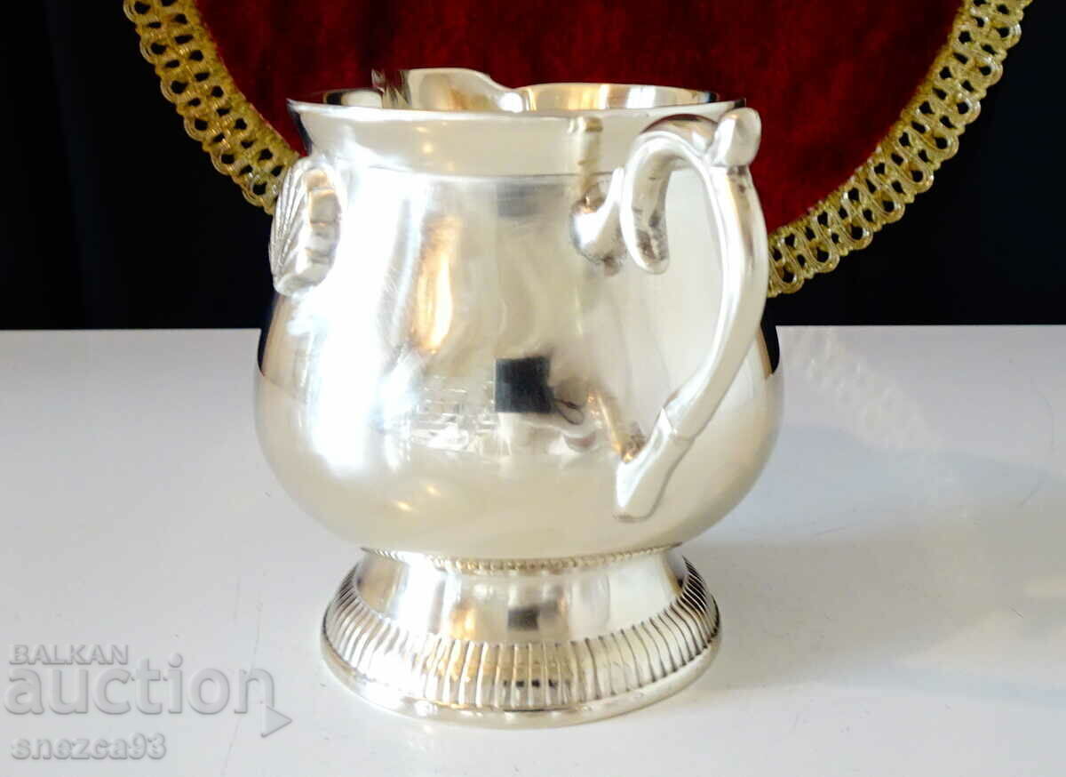 English bronze jug 290 g - 5