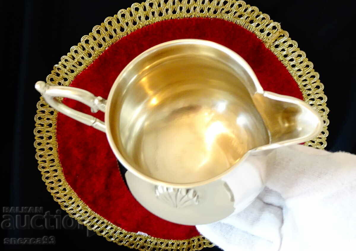 English bronze jug 290 g - 6