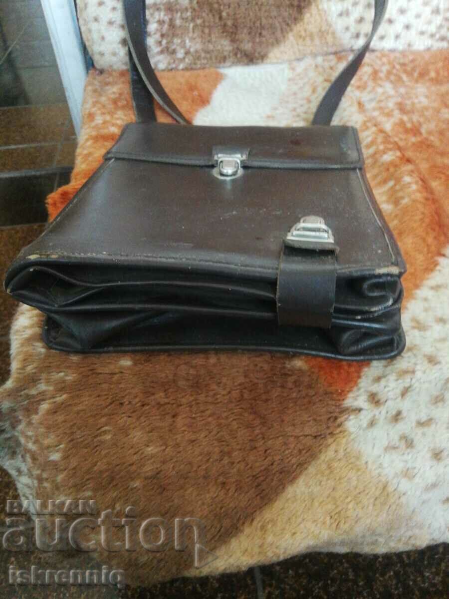 Officer's Leather Bag with price 20.00 BGN | € 10.23 Officer's Leather Bag with price 20.00 BGN | € 10.23