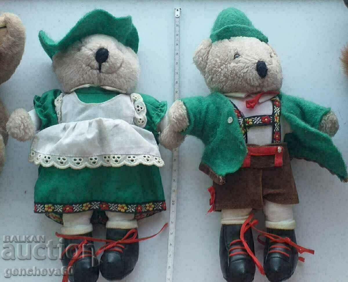Collectible teddy bears and more with price 30.00 BGN | € 15.34