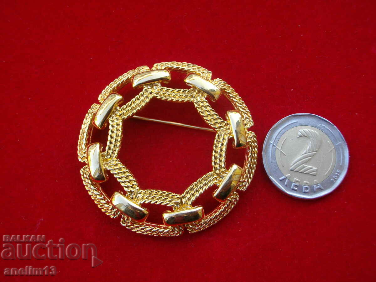 OLD D,ORLAN GILT BROOCH - 6