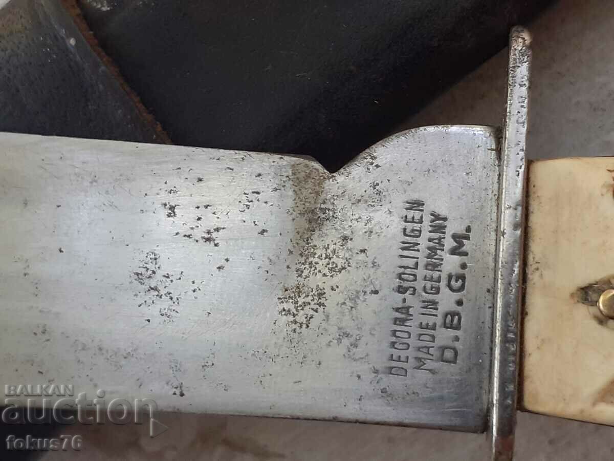 Old hunting knife Solingen Solingen with price 220.00 BGN | € 112.48 Old hunting knife Solingen Solingen with price 220.00 BGN | € 112.48