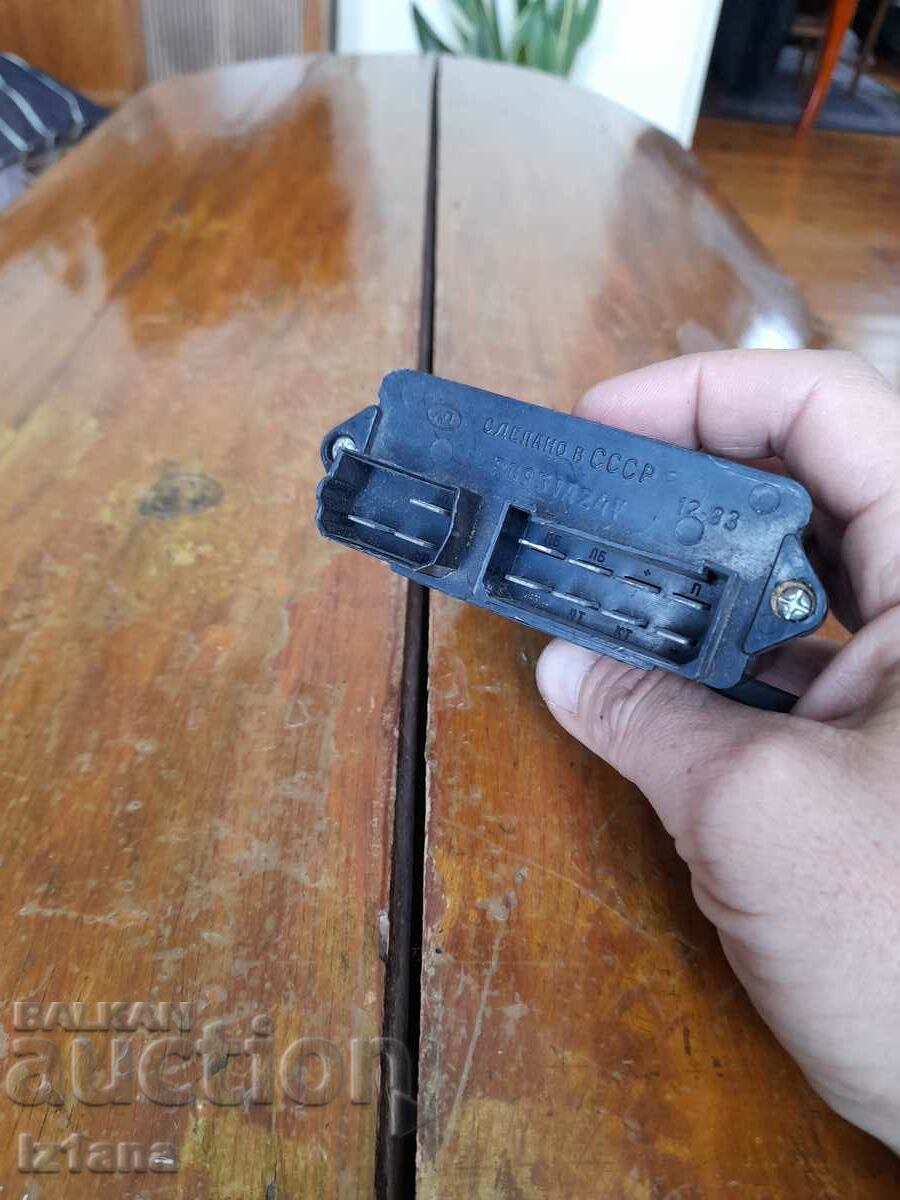 Δημοπρασία Παλιό ρελέ φλας Kamaz Δημοπρασία Παλιό ρελέ φλας Kamaz