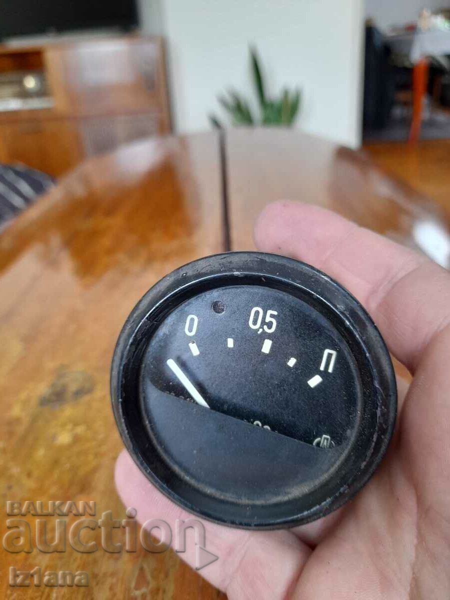 Παλιό μετρητή καυσίμου αυτοκινήτου με τιμή 20.00 BGN | € 10.23 Παλιό μετρητή καυσίμου αυτοκινήτου με τιμή 20.00 BGN | € 10.23