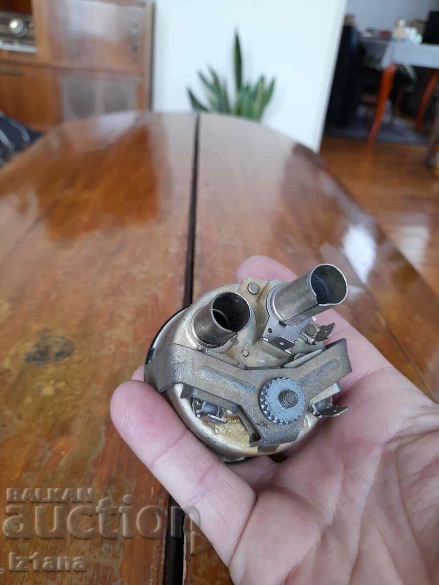 Παράδοση Παλιό μετρητή καυσίμου αυτοκινήτου Παράδοση Παλιό μετρητή καυσίμου αυτοκινήτου