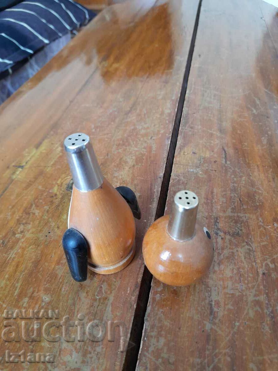 Delivery of Old wooden salon