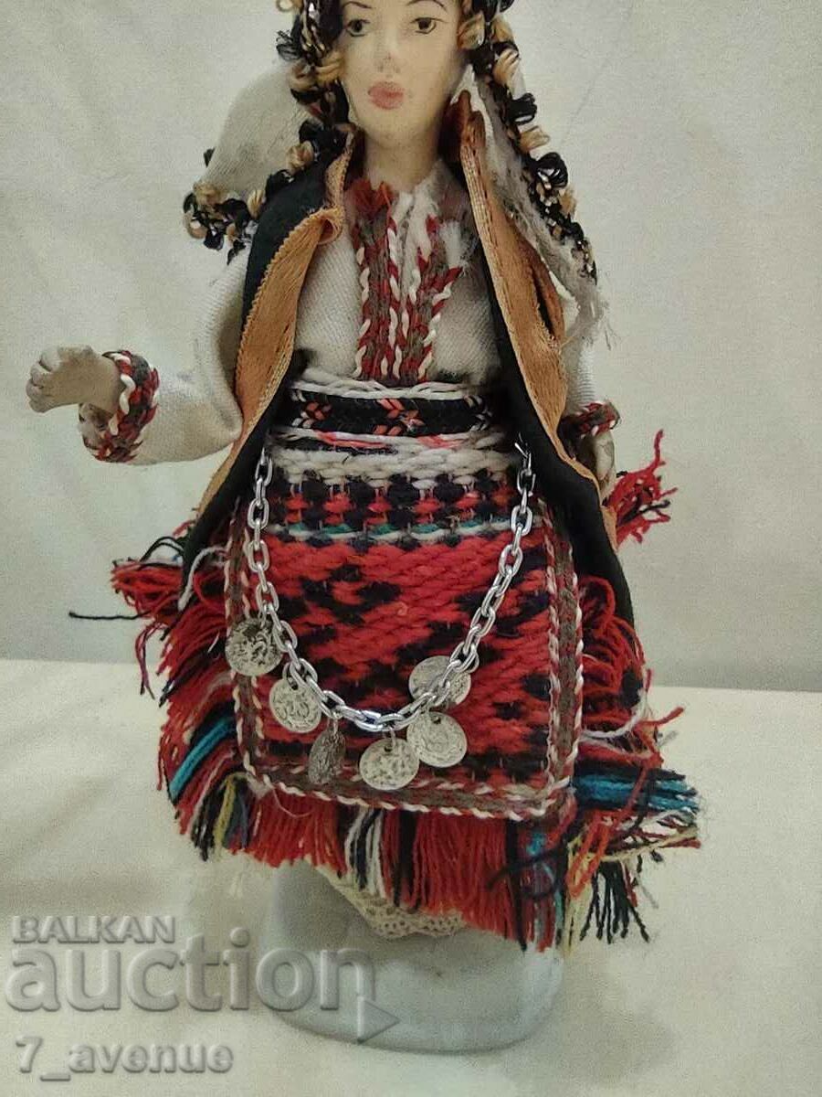 Кукла, етнокукла, етно, с носия, преди 1990 г.