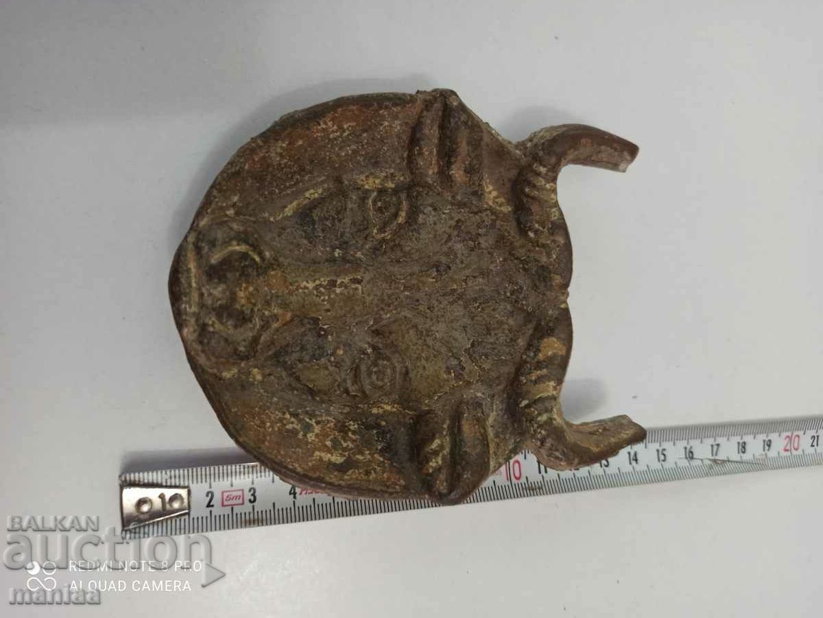 Old bronze heavy head of bill with price 65.00 BGN | € 33.23 Old bronze heavy head of bill with price 65.00 BGN | € 33.23