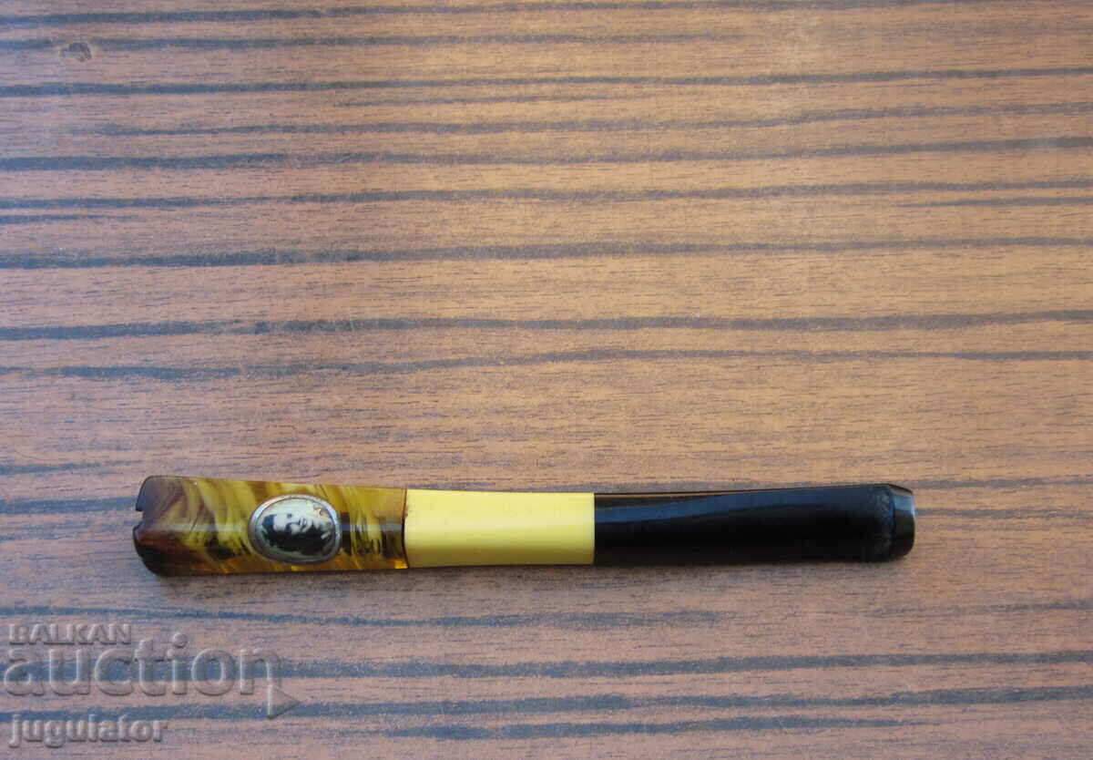 автентично старинно цигаре от шарен бакелит