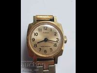 Дамски механичен позлатен часовник  Timex