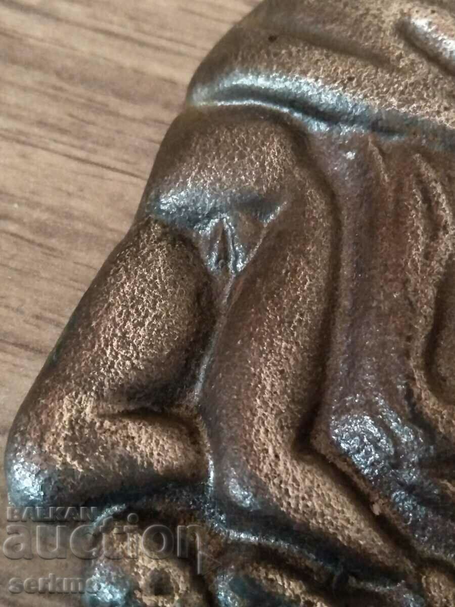 Фигура с цена 10.00 лв. | € 5.11