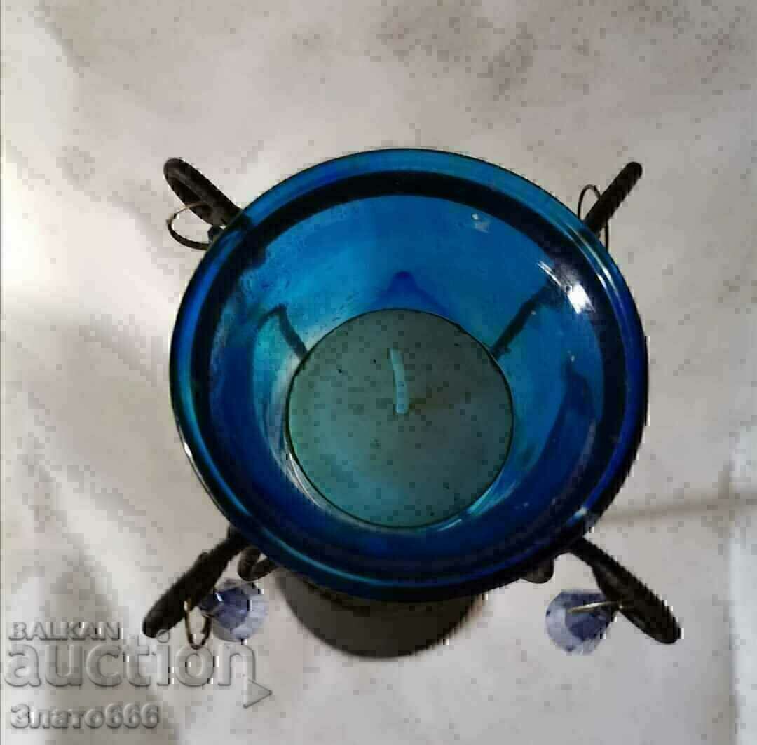 Δημοπρασία Ένα όμορφο κηροπήγιο