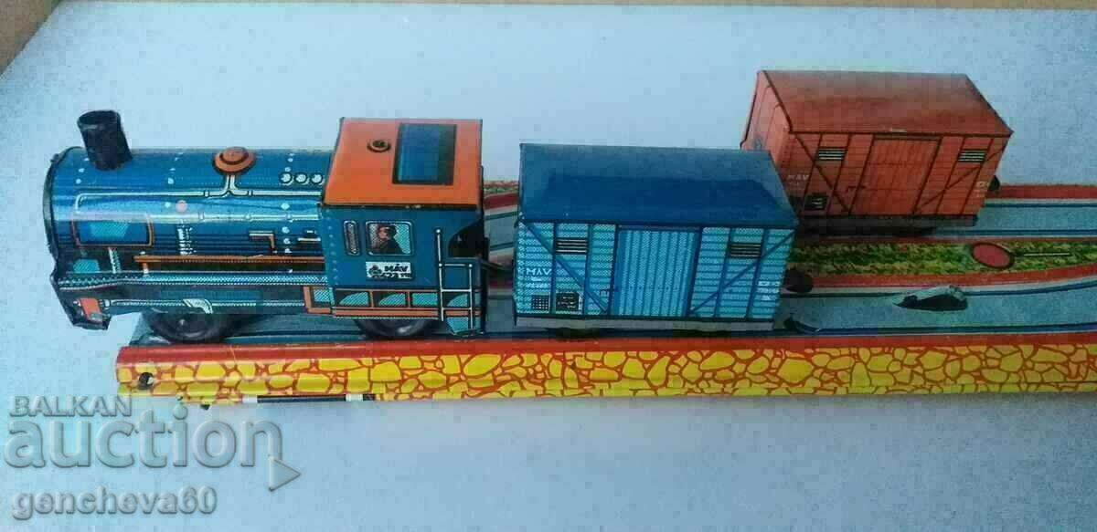 Metal mechanical train with rails/1970 - 5 Metal mechanical train with rails/1970 - 5